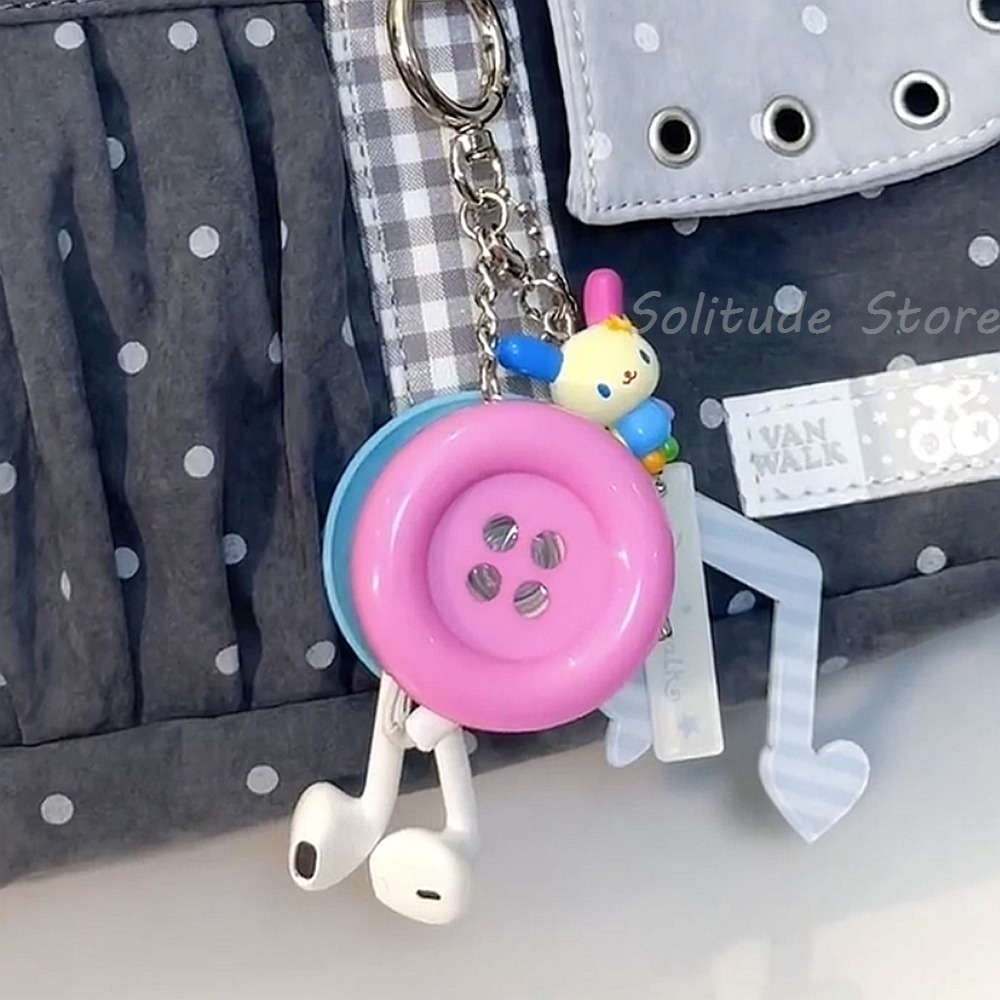 Cable Winder Keychain - ヴィンテージY2K特大ボタンイヤホン装飾アクセサリー ケーブル巻き取りデコレーション イヤホンコード絡み防止キーホルダー スパイシーガール
