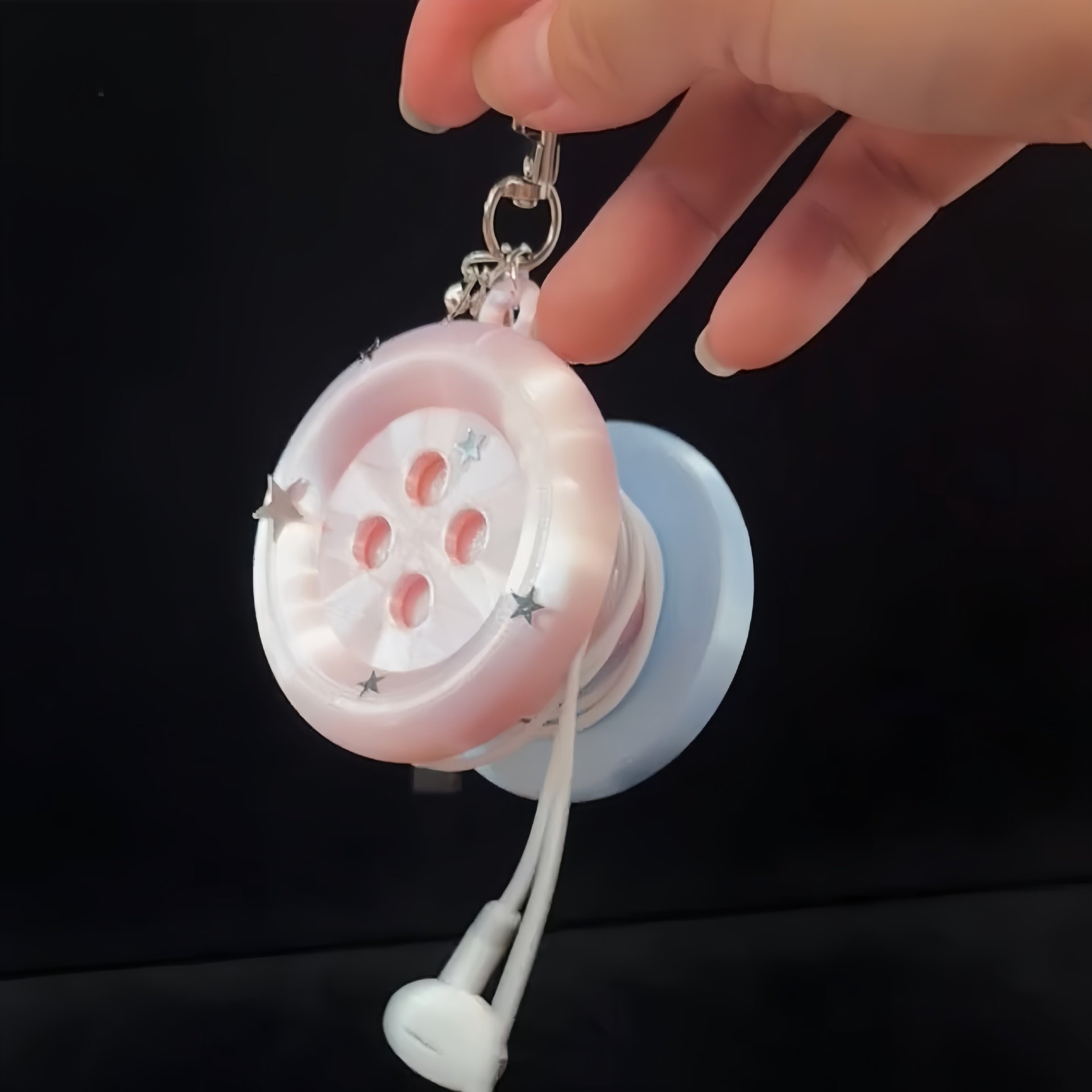 3Dかわいい丸型ボタンスターキーホルダーイヤホンケーブル巻き - Cable Winder Keychain のレビューと価格